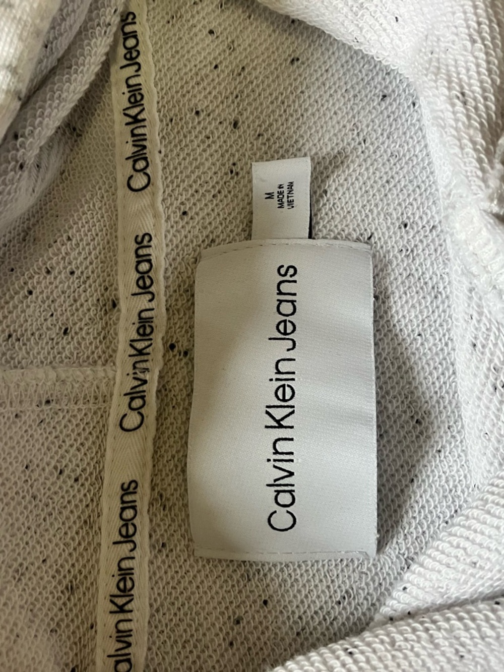 Calvin Klein Jeans Cropped Speckled Heather Oatmeal Hoodie - Picture 3 of 6